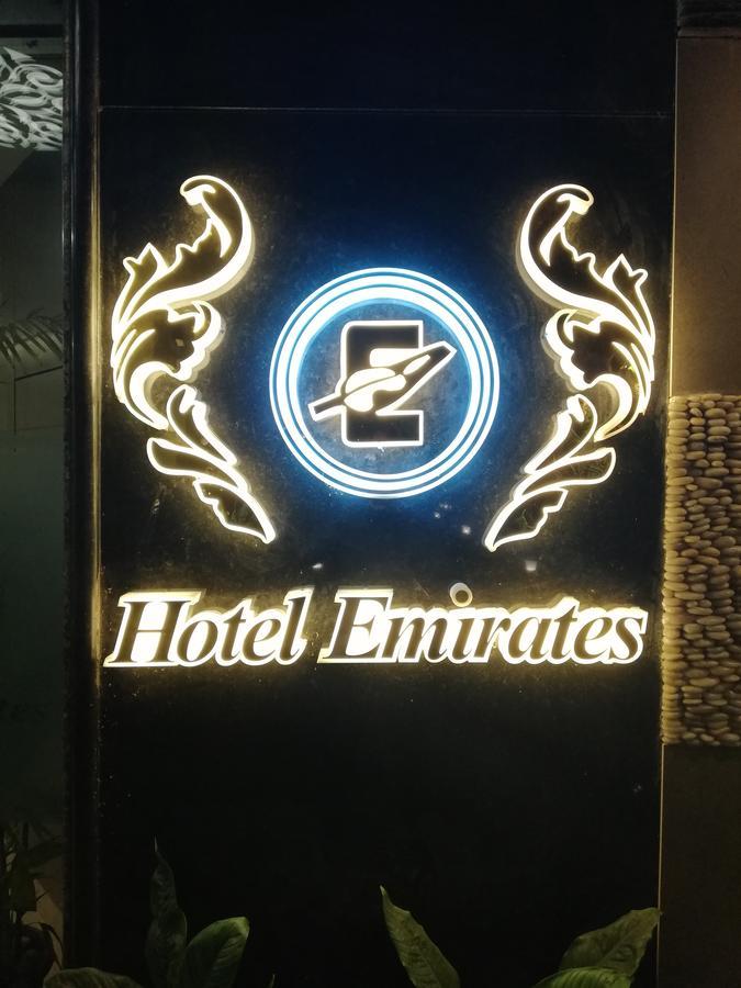 Hotel Emirates Kolkata Exterior photo